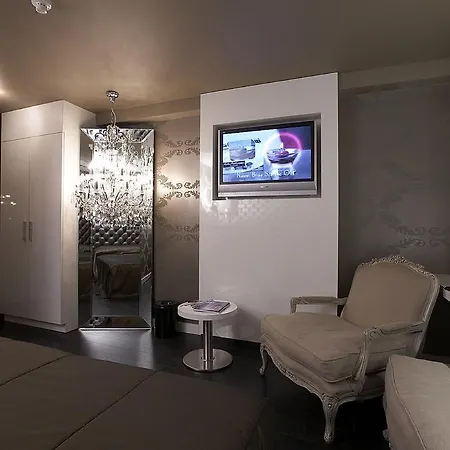 Hotel Heer Hugo 4*