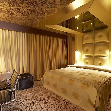 Heer Hugo Hotel 4*